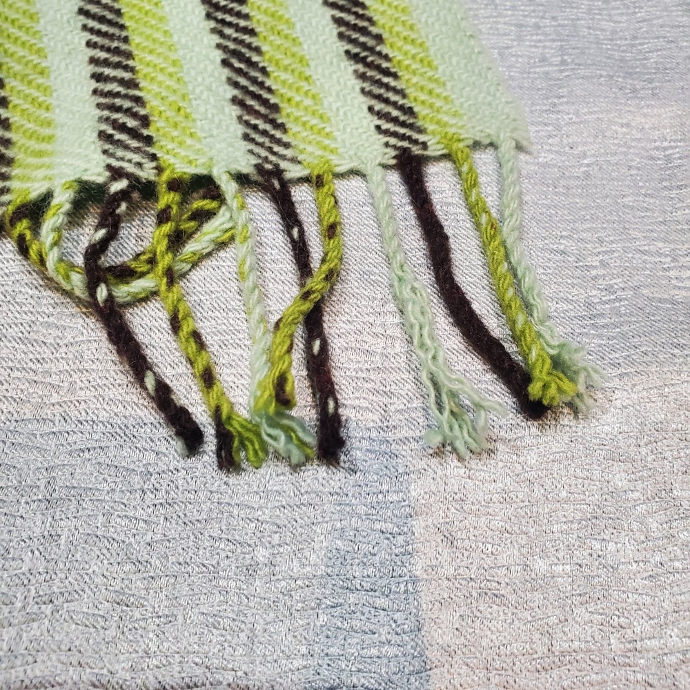 MEG COHEN 100% Cashmere Scarf Made In England Striped Fringe Luxury Green Mint - Picture 5 of 5